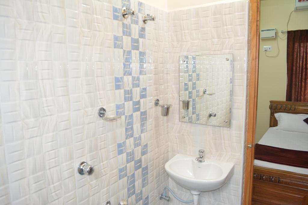 Jp Nivaas Guest House Mayiladuthurai Esterno foto